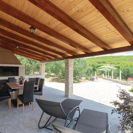 Awesome Home In Smokvica With Kitchen Exteriér fotografie