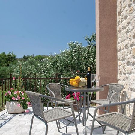 Awesome Home In Smokvica With Kitchen Exteriér fotografie