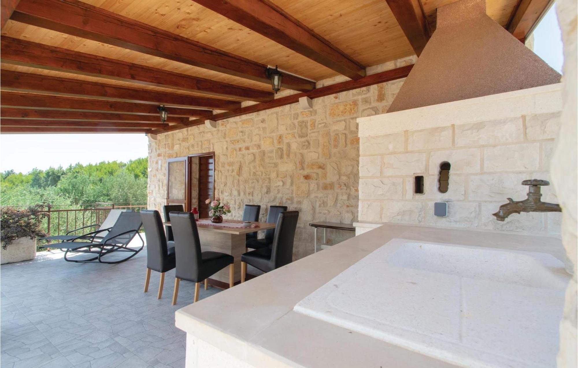Awesome Home In Smokvica With Kitchen Exteriér fotografie